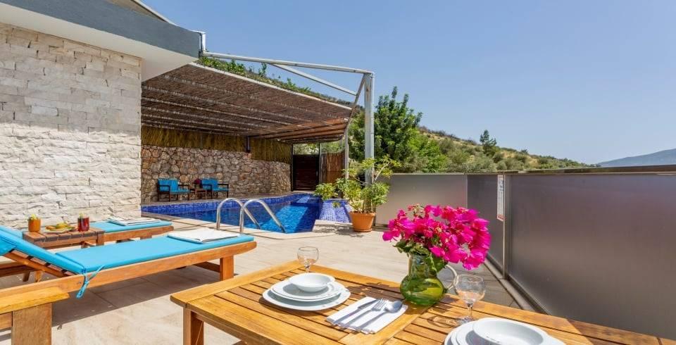 Kaş Yeşilköy'de Sakin Konumda, Özel Havuzlu, Jakuzili Villa-40089