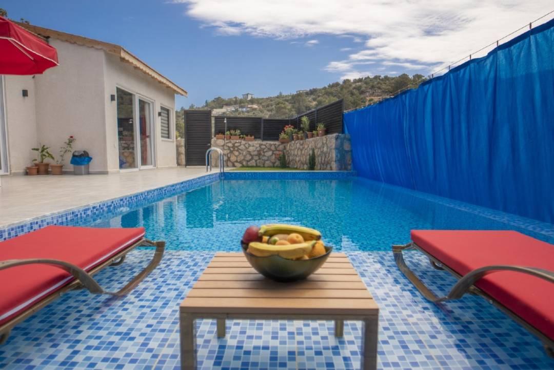 Kaş Yeşilköy'de Sessiz Konumda, Özel Havuzlu, Balayı Villası-43583