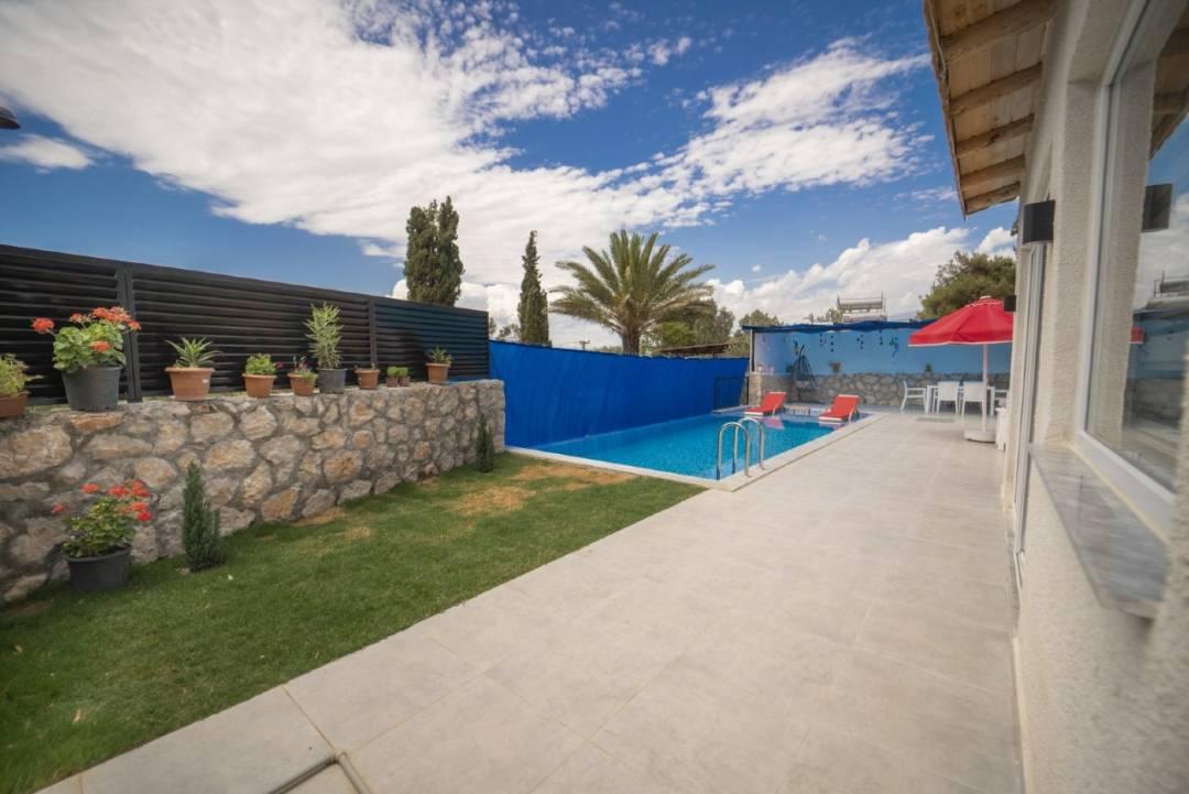 Kaş Yeşilköy'de Sessiz Konumda, Özel Havuzlu, Balayı Villası-43583