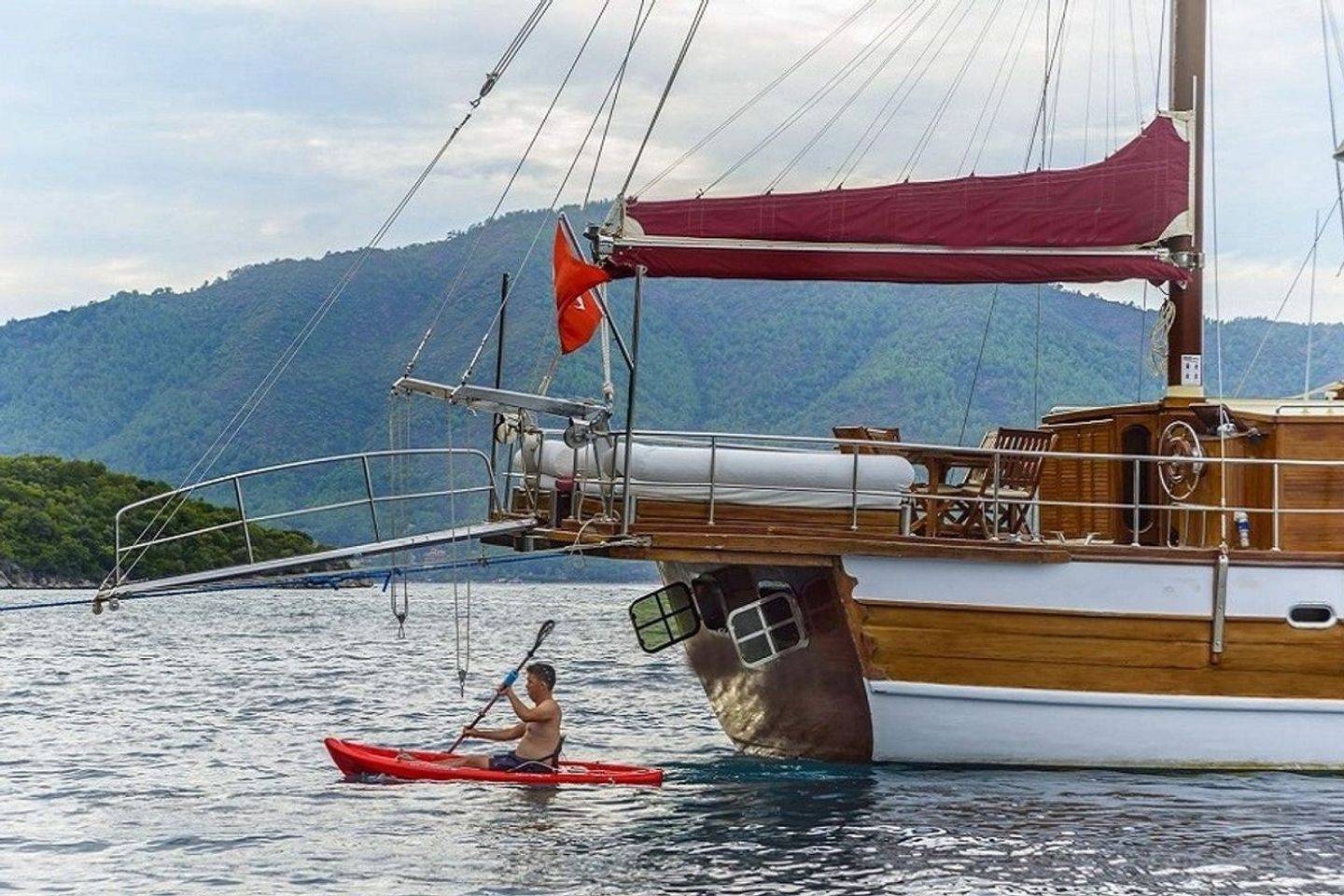 Fethiye'nin Eşsiz Maviliğinde, Benzersiz Tasarımlı, 6 Kişilik Gulet