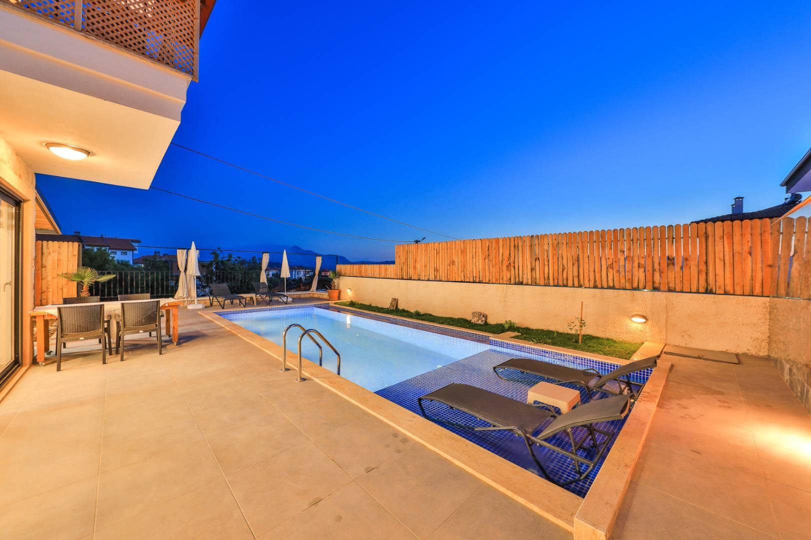 Kaş Andifli'de Elverişli Konumda, Özel Havuzlu, Kiralık Villa-38703