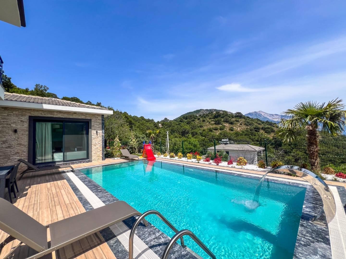 Fethiye Kayaköy'de Huzurlu Doğada, Özel Havuzlu, Modern Villa-42635