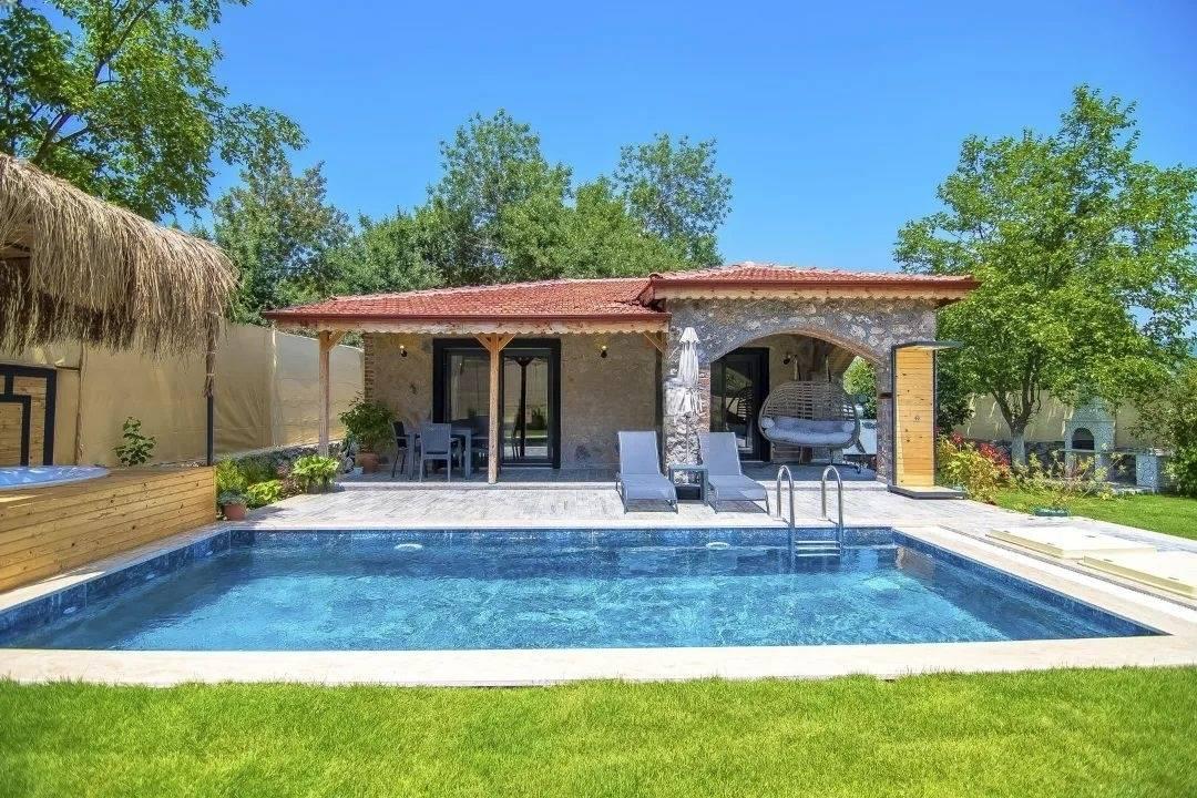 Fethiye Kayaköy'de Geniş Bahçeli, Özel Havuzlu, Jakuzili Villa-39705