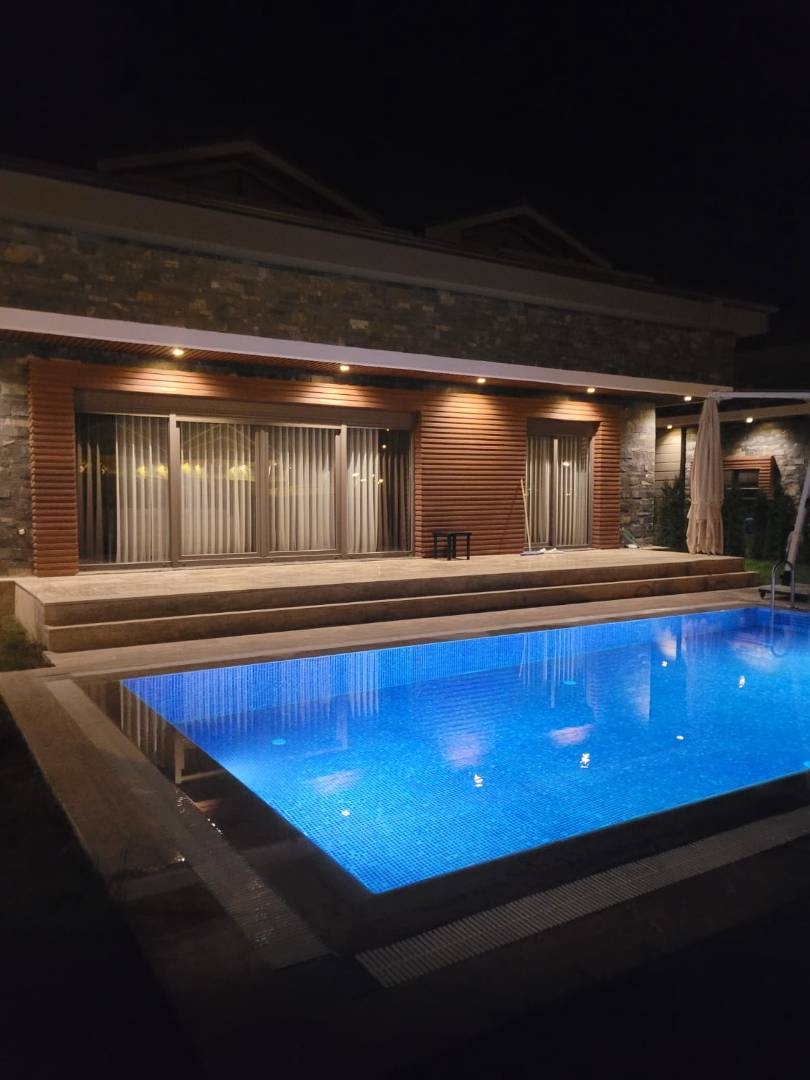 Kemer Arslanbucak'ta Merkezi Konumda, Özel Havuzlu, Yeni Modern Villa