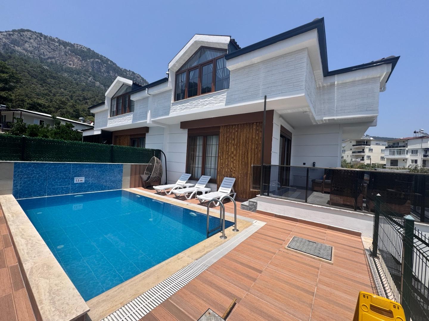 Kemer Göynük'te Çekirdek Ailelere Uygun, Özel Havuzlu, Modern Villa-42646