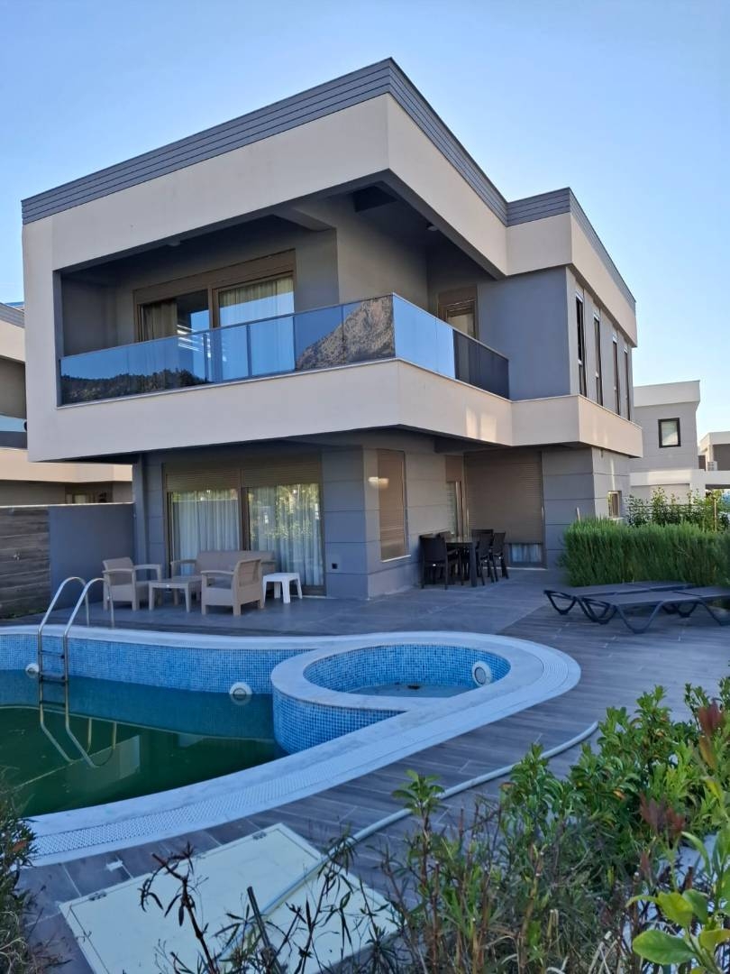 Kemer Göynük'te Doğa İçerisinde, Özel Havuzlu, Lüks Villa