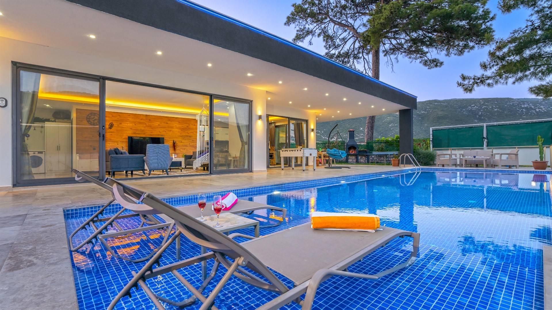 Kaş Sarıbelen'de Balayı Çiftlerine Uygun, Özel Havuzlu, Tatil Villası-38226