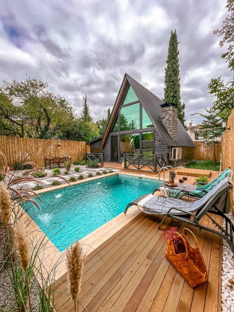 Sapanca Kırkpınar'da Sakin Konumda, Isıtmalı Havuzlu, Modern Bungalov-39596