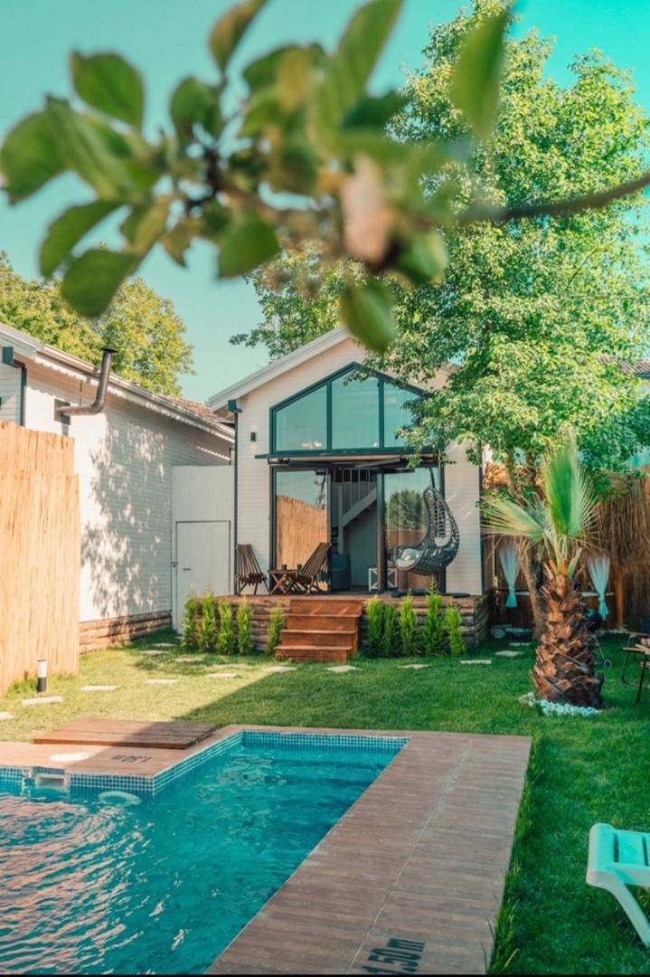 Sapanca Kırkpınar'da Merkezi Konumda, Isıtmalı Havuzlu, Lüks Bungalov