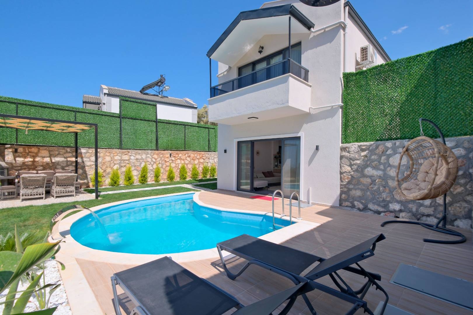 Fethiye Karaağaç'ta Deniz Manzaralı, Özel Havuzlu, Bohem Villa