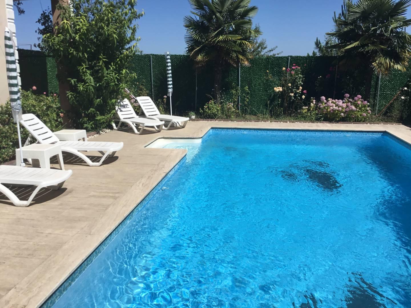 Kocaeli İzmit'te Sakin Konumda, Özel Havuzlu, Ferah Tatil Evi-41169