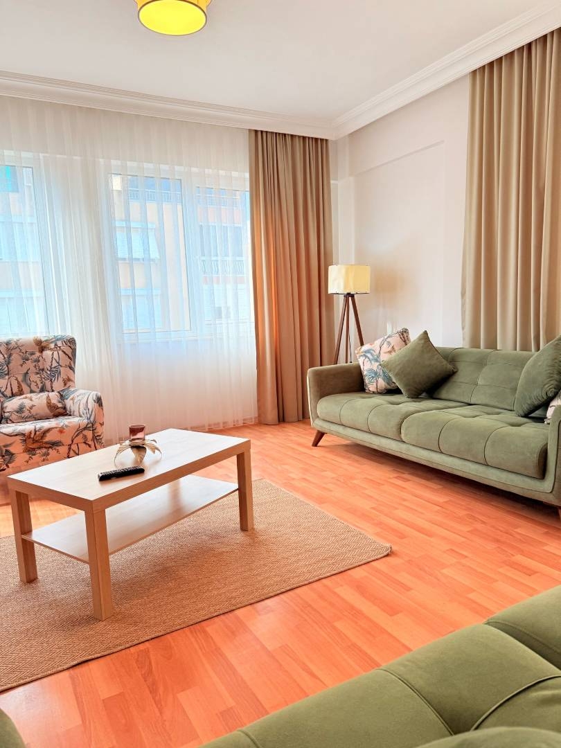 Antalya Konyaaltı'nda Sahile Yakın, Çekirdek Ailelere Uygun, Şık Suit