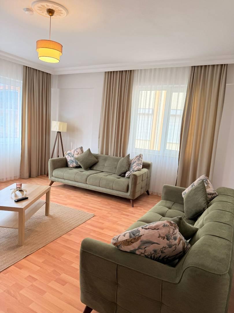 Antalya Konyaaltı'nda Sahile Yakın, Çekirdek Ailelere Uygun, Şık Suit-39243