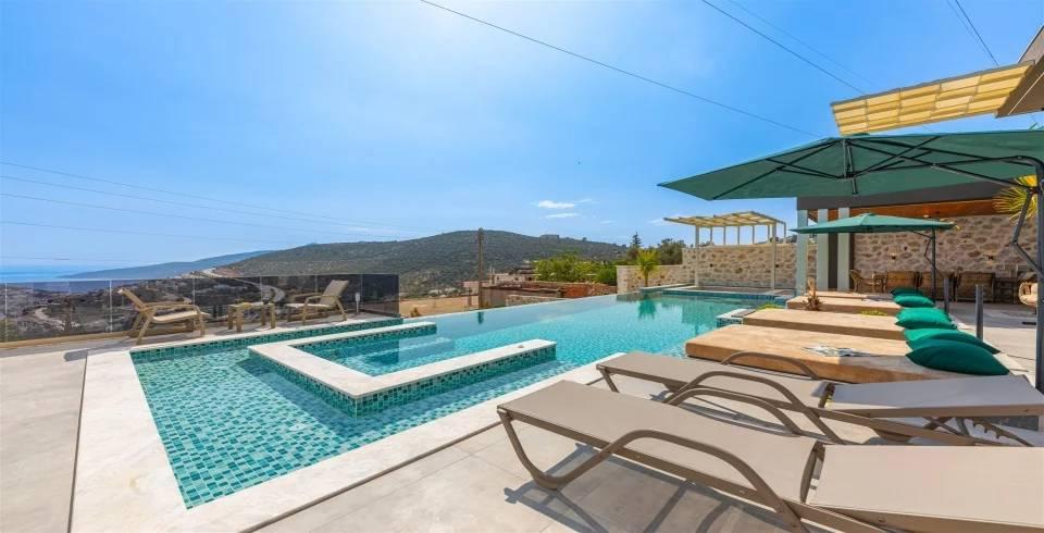 Kalkan Kördere'de Kalabalık Ailelere Uygun, Özel Havuzlu, Lüks Villa-40312