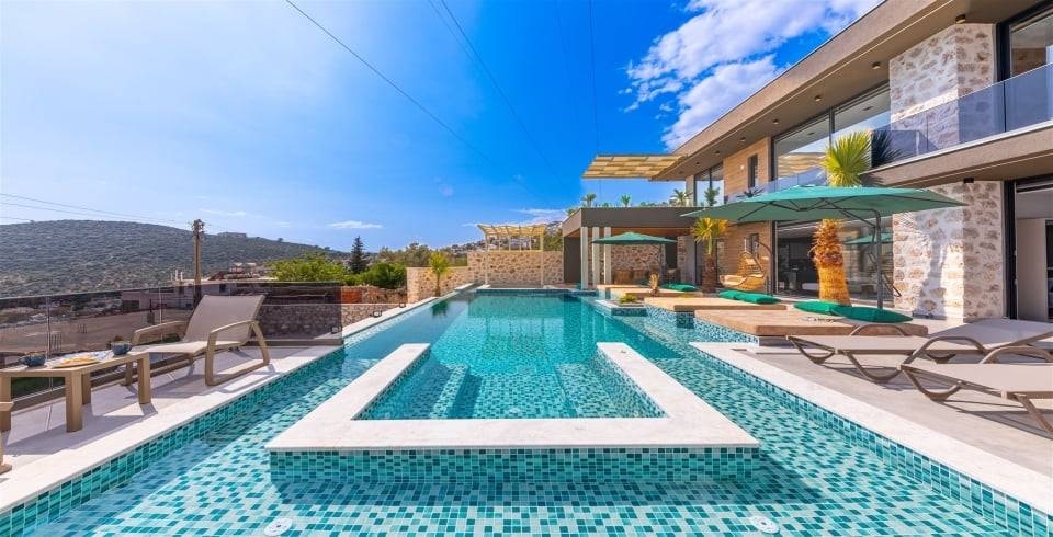 Kalkan Kördere'de Kalabalık Ailelere Uygun, Özel Havuzlu, Lüks Villa