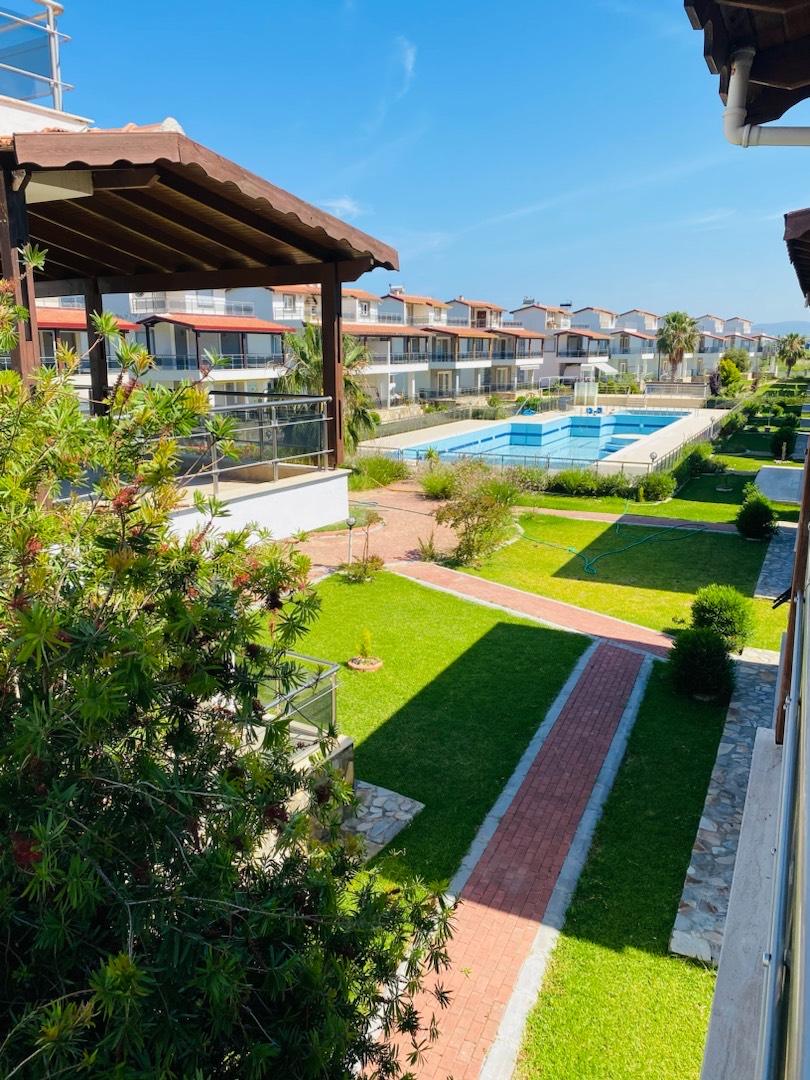 Kuşadası Güzelçamlı'da Olimpik Havuzlu, Geniş Teras ve Bahçeli Villa-19859