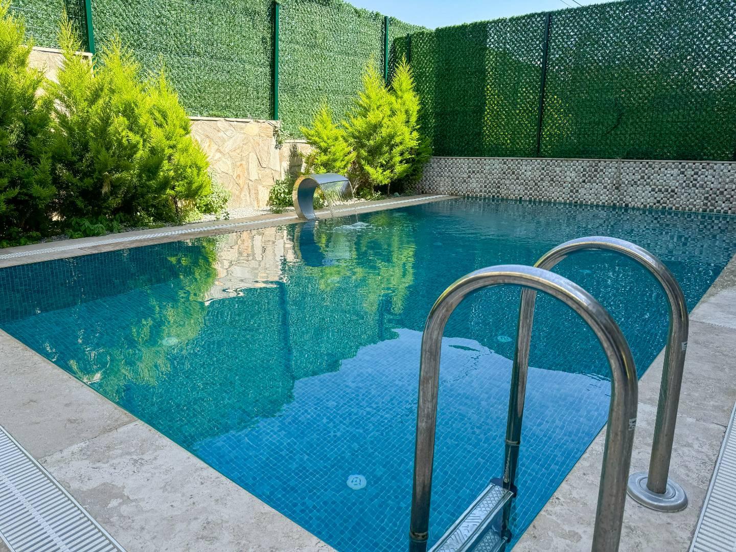 Aydın Kuşadası'nda Geniş Ailelere Uygun, Özel Havuzlu, Modern Villa-29457