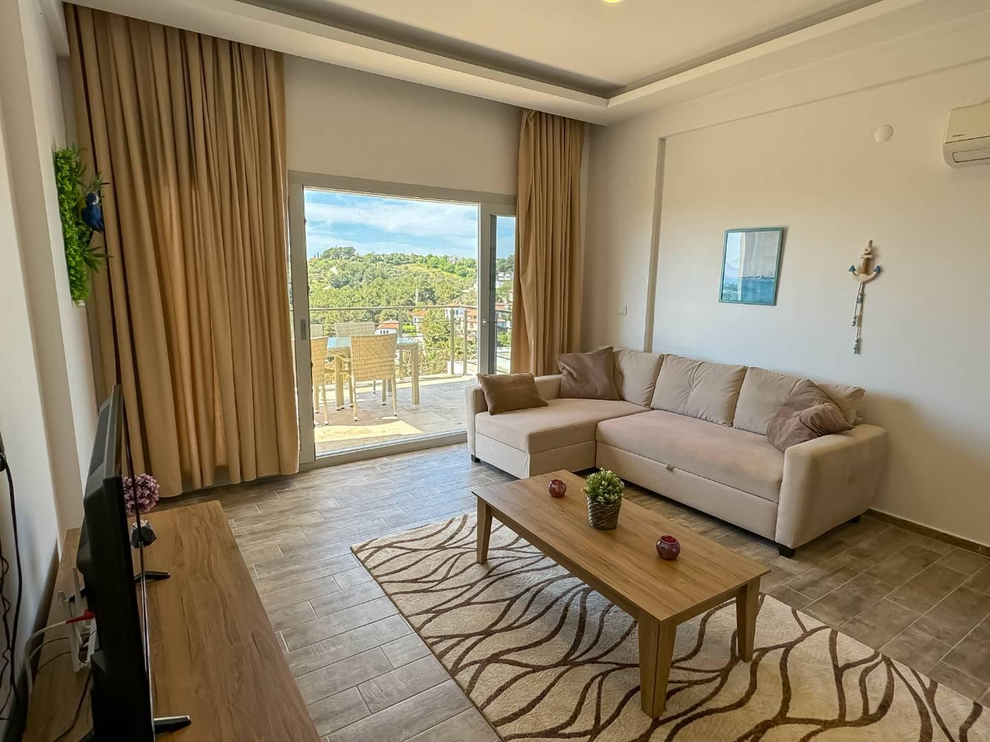 Kuşadası Soğucak'ta Eşsiz Doğa Manzaralı, Denize Yakın, Tatil Evi-22337