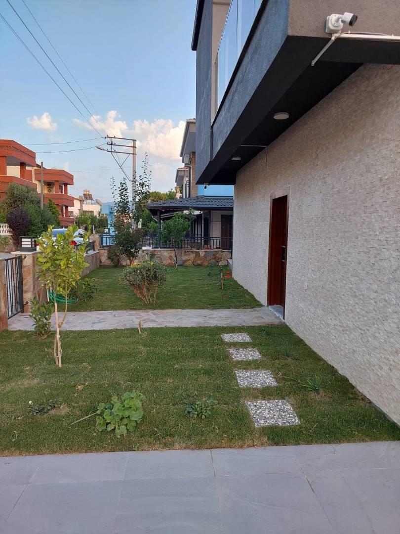 Kuşadası Soğucak'ta Merkezi Konumda, Özel Havuzlu, Konforlu Villa-42651