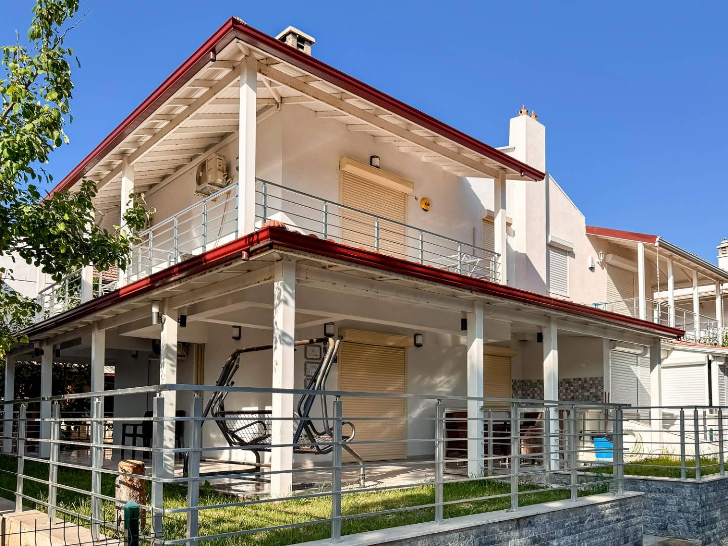 Kuşadası Yavansu'da Denize Yakın, 6 Kişilik, Konforlu Villa-42142