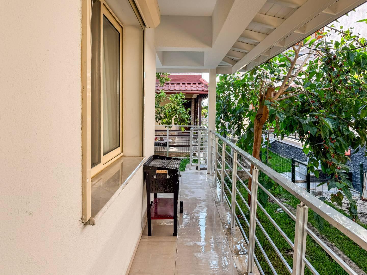 Kuşadası Yavansu'da Denize Yakın, 6 Kişilik, Konforlu Villa-42142