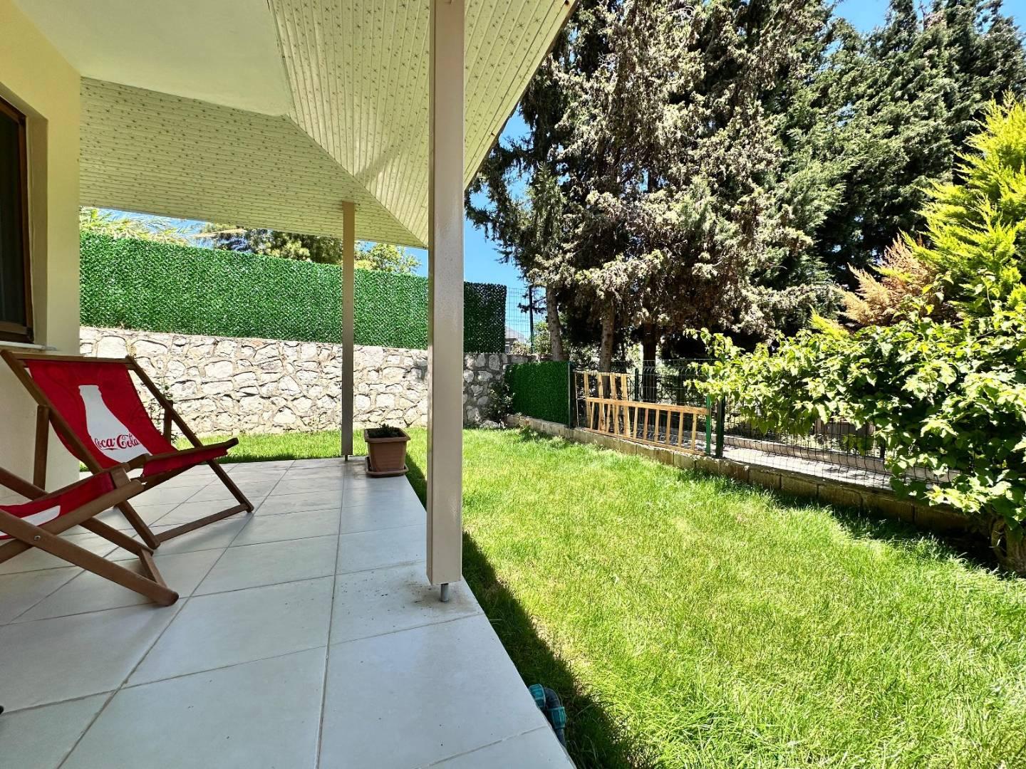 Kuşadası Yavansu'da Merkezi Konumda, Ortak Havuzlu, Yazlık Villa-42623