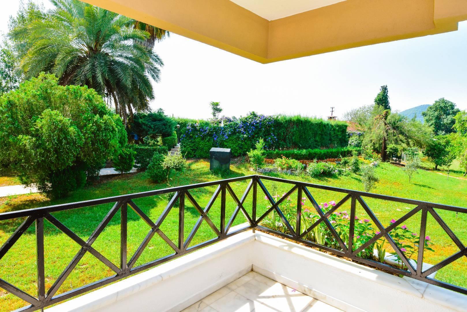 Ortaca Güzelyurt'ta 12 Kişilik, Özel Havuzlu, Modern Tasarımlı Villa-35030