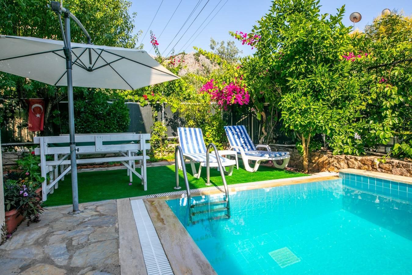 Muğla Marmaris'te Yeşillikler İçerisinde, Özel Havuzlu, Şık Villa-39269