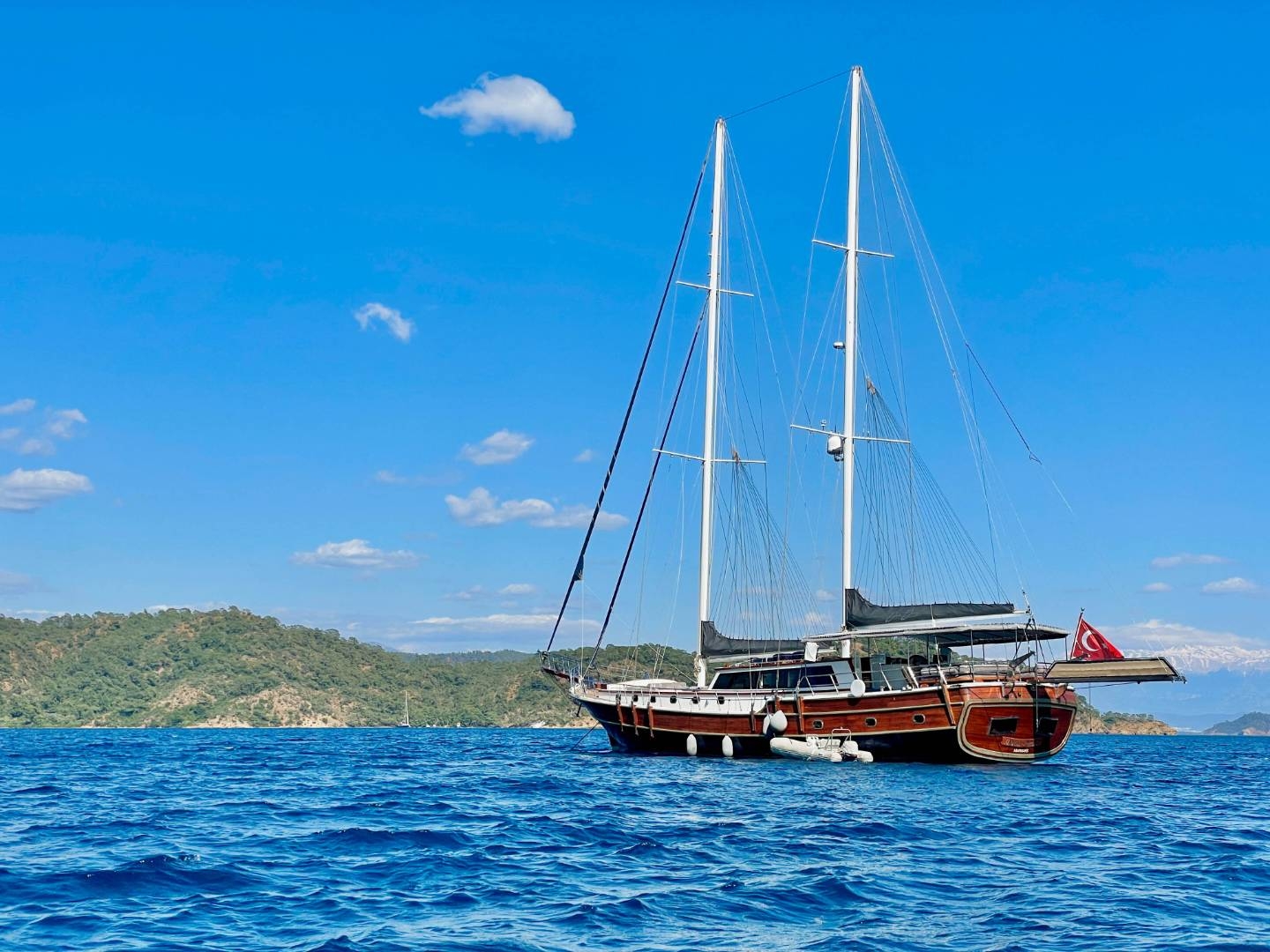 Marmaris Bozburun'da Eşsiz Koylara Açılan, 6 Kabinli, Lüks Gulet