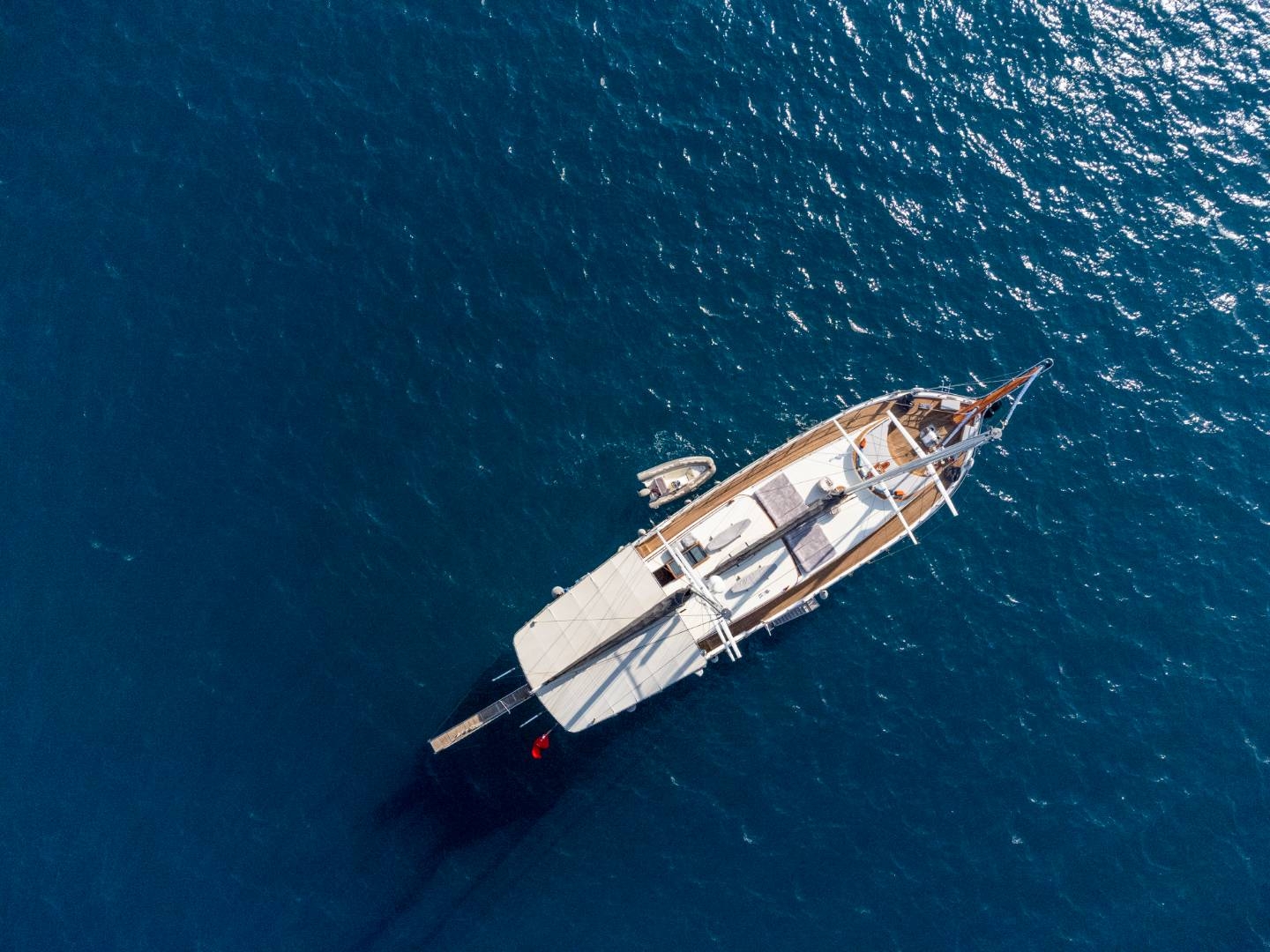 Marmaris Bozburun'da Eşsiz Koylara Açılan, 6 Kabinli, Lüks Gulet