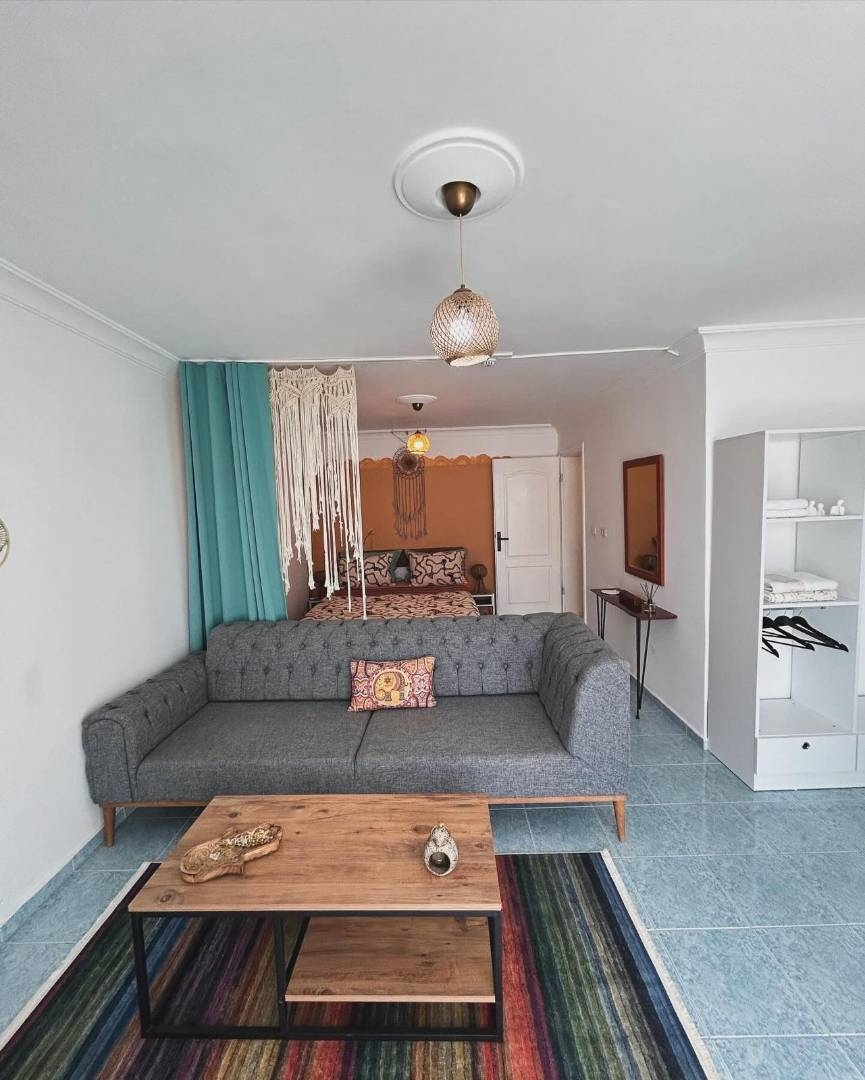 Marmaris Bozburun'da Deniz Manzaralı, 4 Kişilik, Şık Bahçe Katı