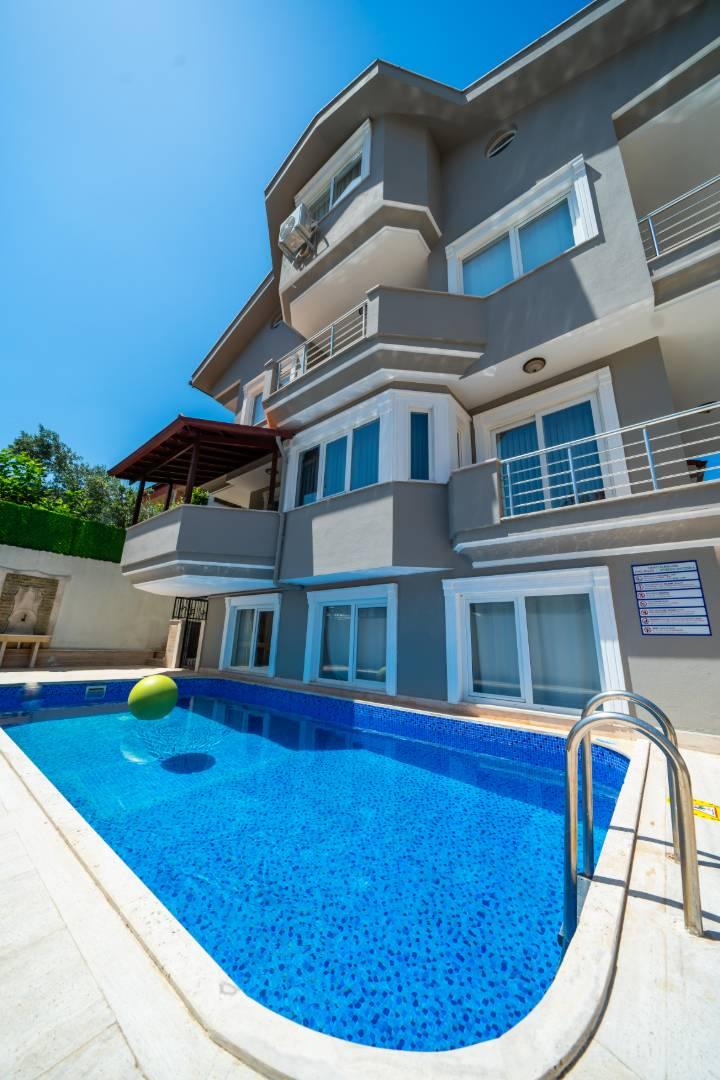 Marmaris Camiavlu'da Geniş Ailelere Uygun, Özel Havuzlu, Şık Villa-43743