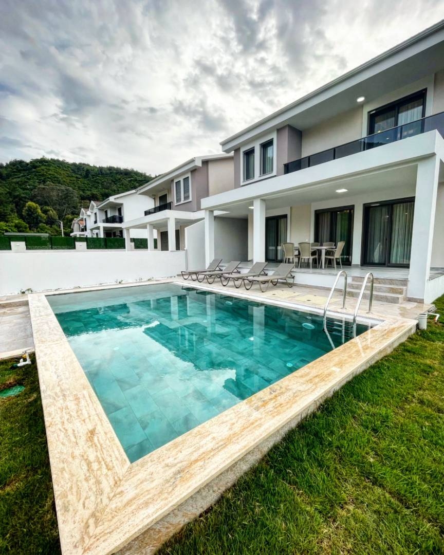 Marmaris Çamlı'da Muhteşem Doğada, Özel Havuzlu, Şık Villa