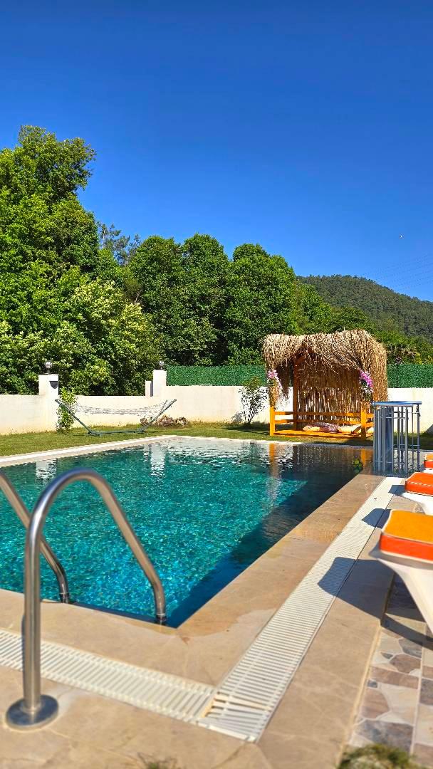 Marmaris Çamlı'da Nezih Konumda, Özel Havuzlu, 8 Kişilik Villa-41046