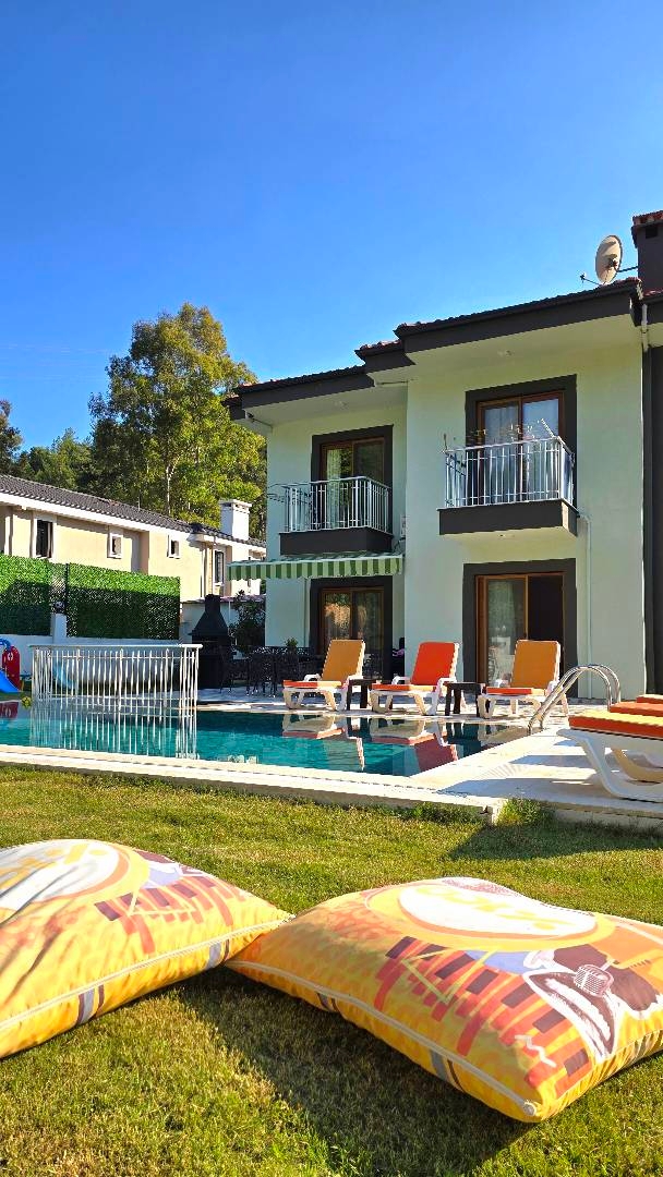 Marmaris Çamlı'da Nezih Konumda, Özel Havuzlu, 8 Kişilik Villa