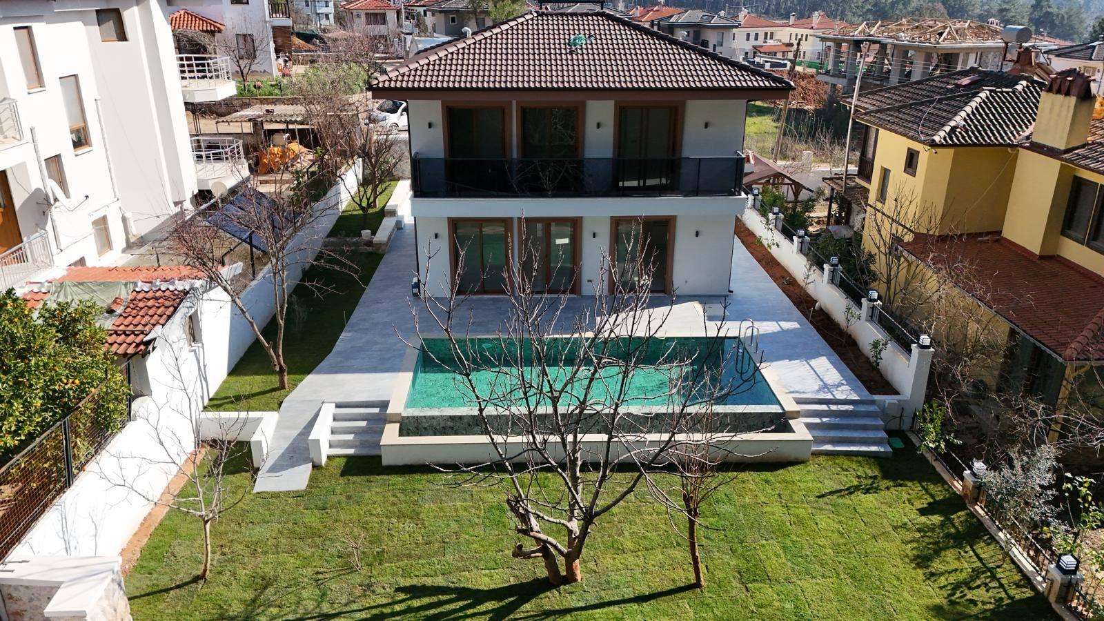 Marmaris Çetibeli'nde Yemyeşil Bahçeli, Özel Havuzlu, 6 Kişilik Villa-43738