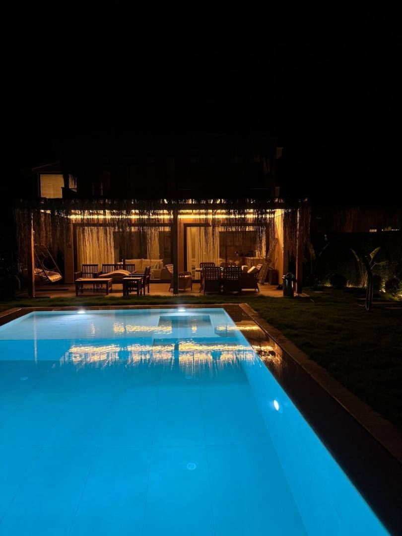 Marmaris Hisarönü'nde Denize Yakın Konumda, Özel Havuzlu, Şık Villa