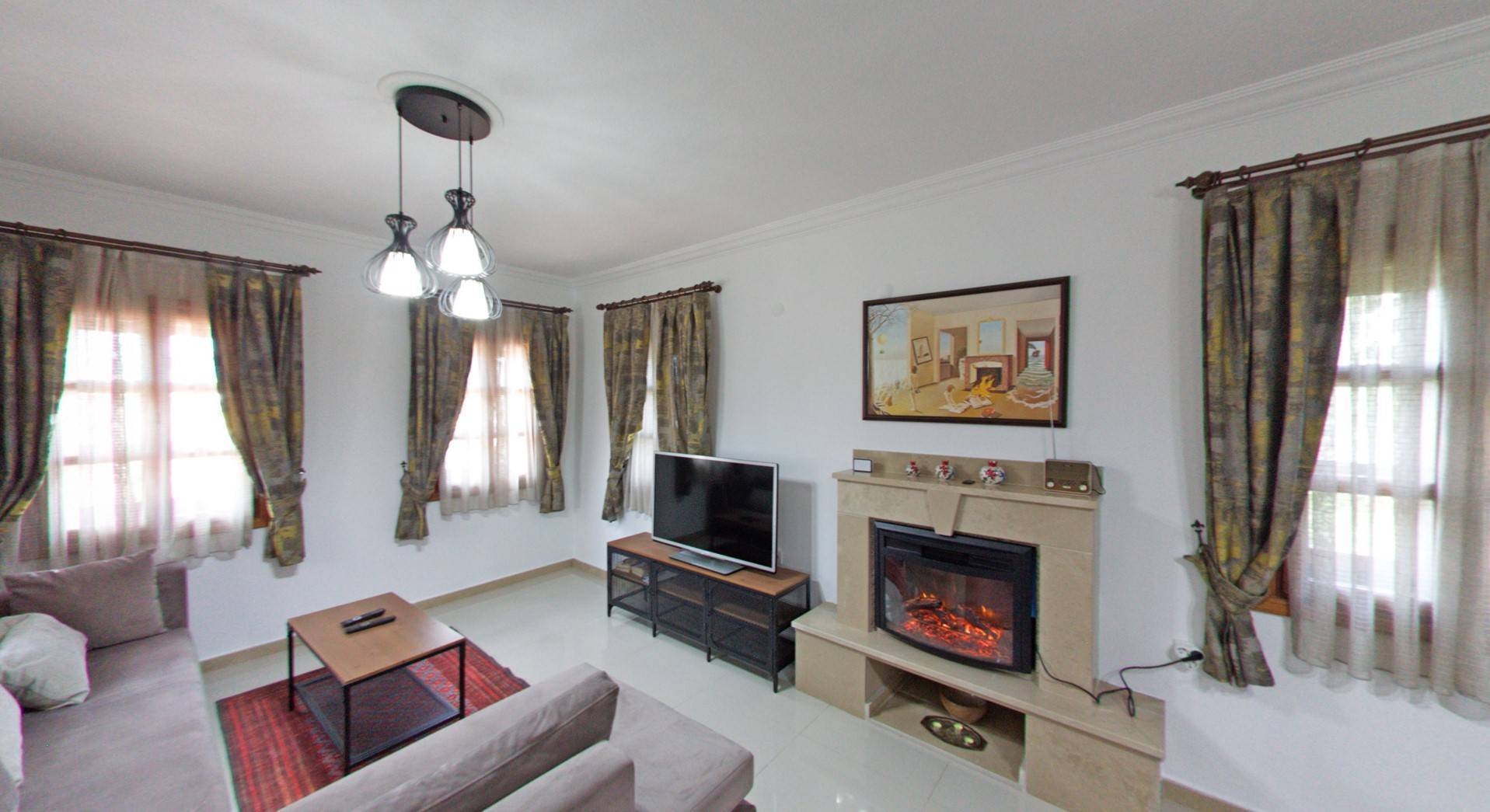 Muğla Marmaris'te Merkezi Konumda, Bahçeli, Kiralık Dubleks Ev