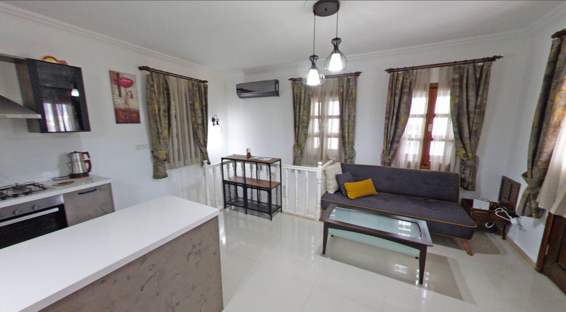 Muğla Marmaris'te Merkezi Konumda, Bahçeli, Kiralık Dubleks Ev