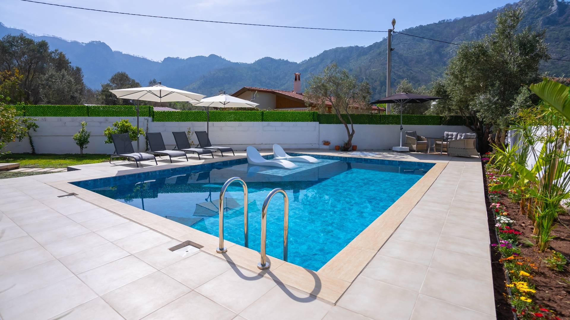 Marmaris Orhaniye'de Kuş Sesleri Eşliğinde, Huzurlu Villa-17707