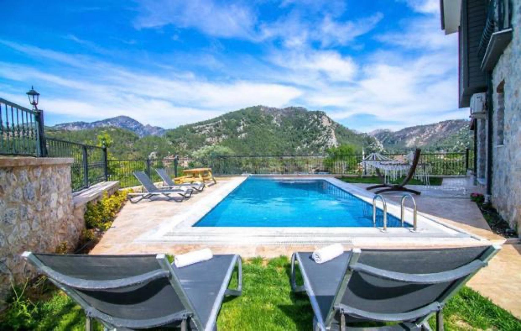 Marmaris Turgut'ta Enfes Doğa İçerisinde, Özel Havuzlu, Lüks Villa-30589