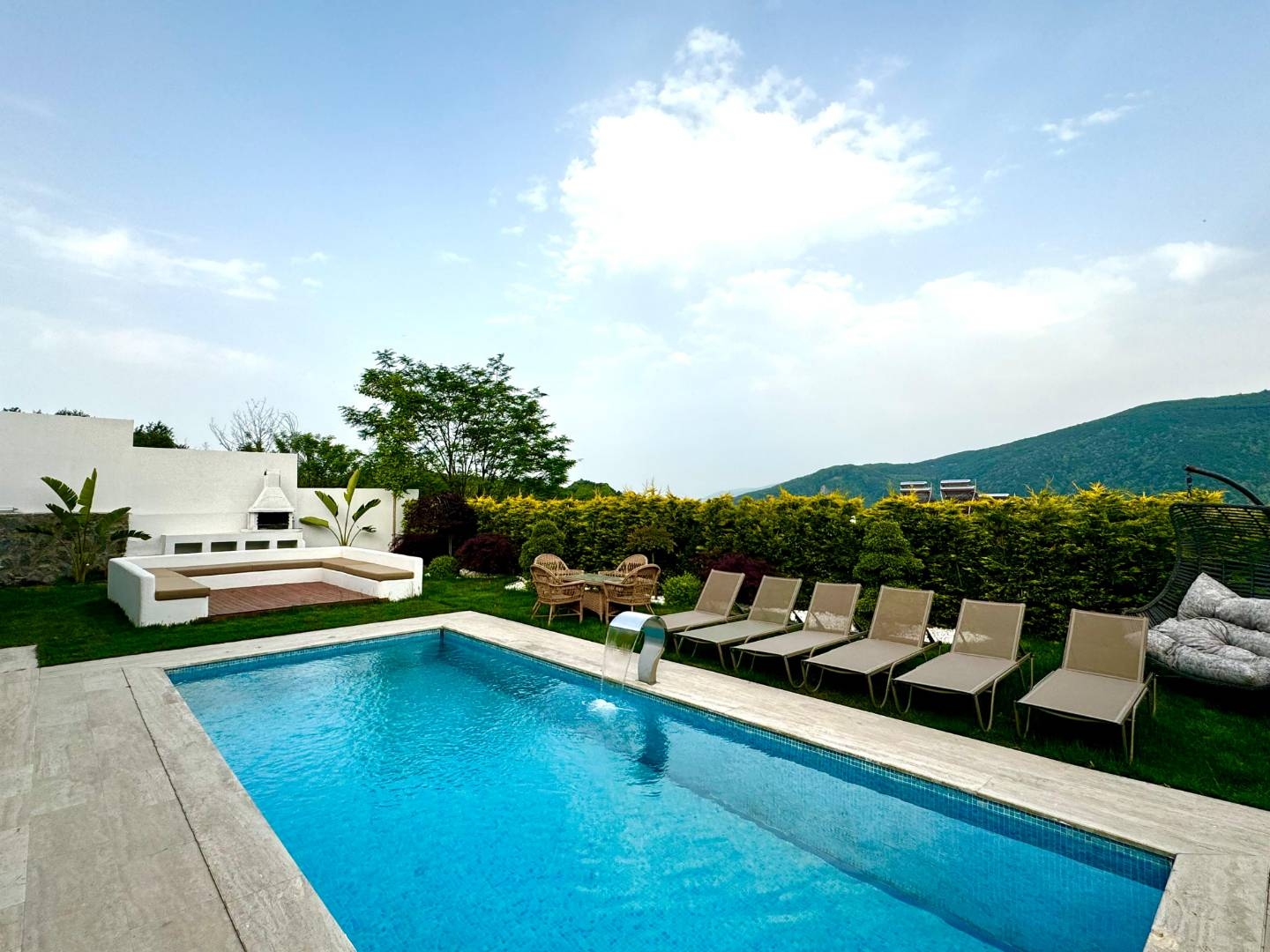 Sapanca Memnuniye'de 2+1, Şömineli, Tatil Villası