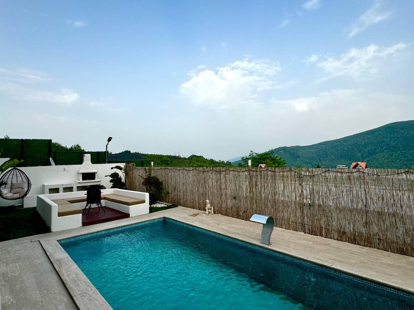 Sapanca Memnuniye'de Muhteşem Bahçeli, Özel Havuzlu, Şık Villa-39614