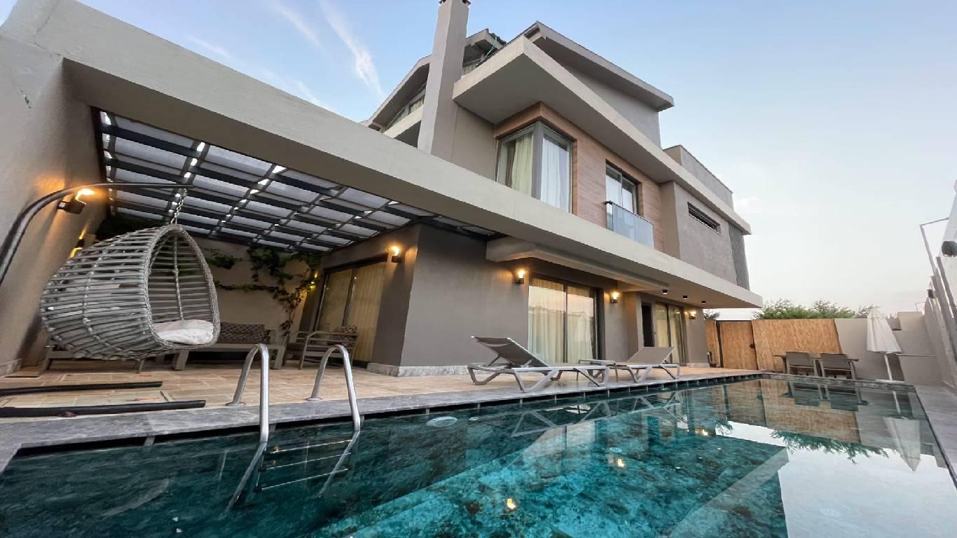 Fethiye Akarca'da Merkezi Konumda, Özel Havuzlu, Jakuzili Villa-39138