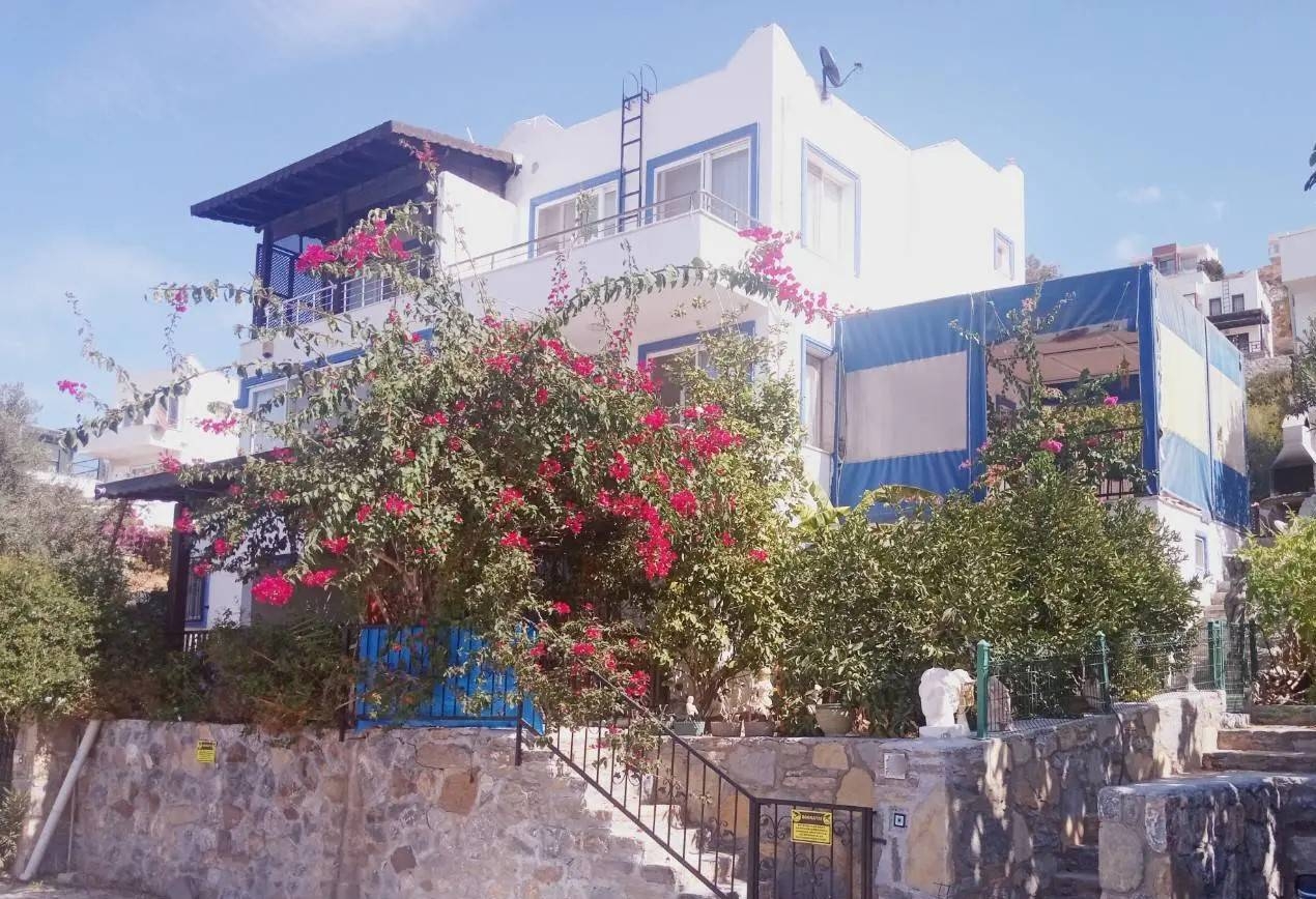 Milas Boğaziçi'nde Denize Yakın Mesafede, 2+1, Dubleks Ev