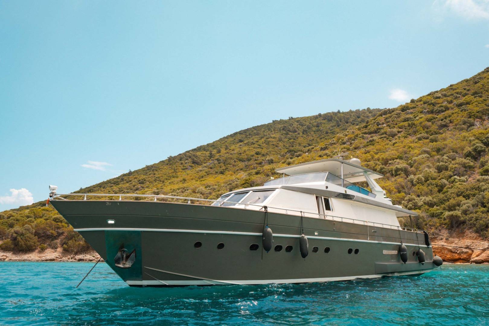 Muğla Bodrum'da Geniş Ailelere Uygun, Lüks Tasarımlı, Şık Gulet