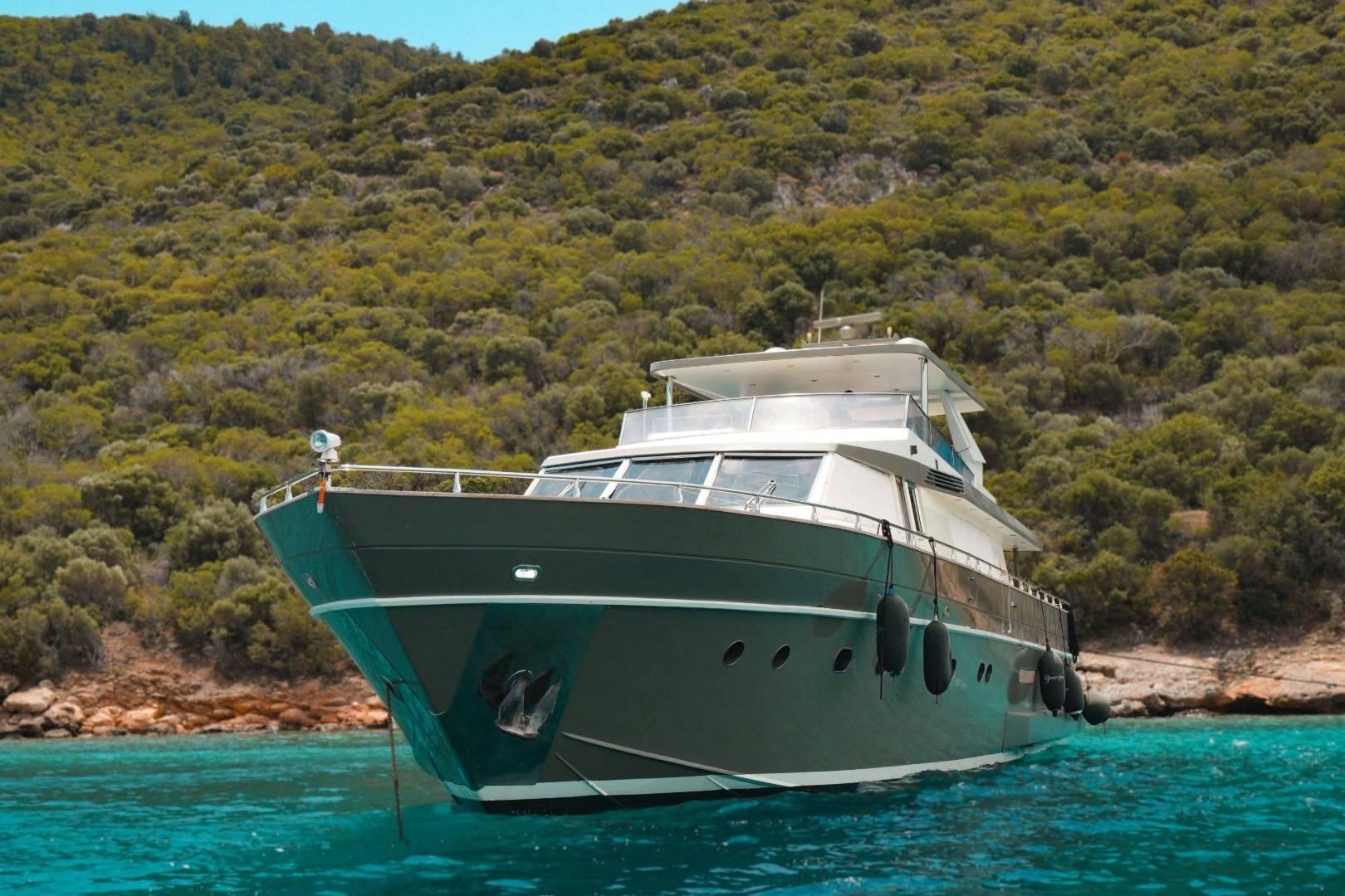 Muğla Bodrum'da Geniş Ailelere Uygun, Lüks Tasarımlı, Şık Gulet-43163