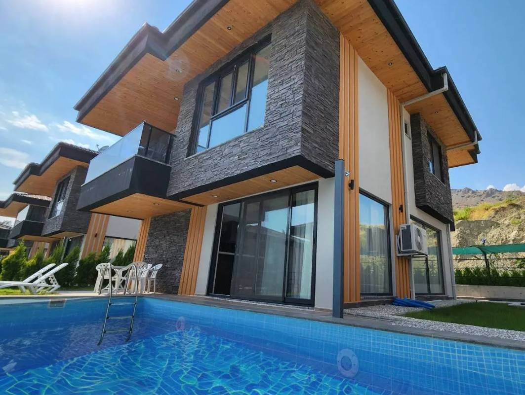 Muğla Dalaman'da Doğa İçerisinde, Geniş Ailelere Uygun, Tatil Villası