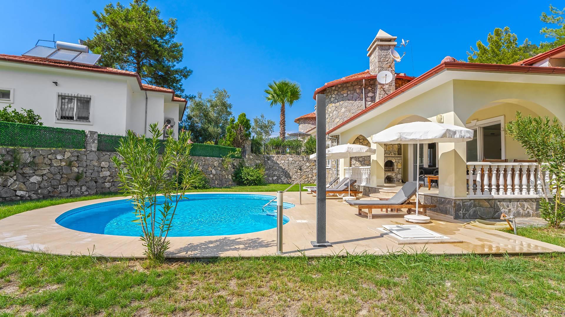 Dalaman Atakent'te Geniş Ailelere Uygun, Özel Havuzlu, Otantik Villa-38816