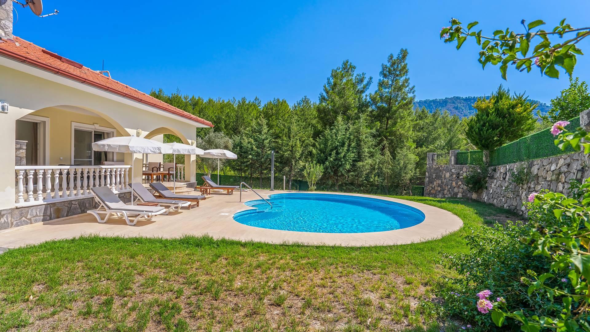 Dalaman Atakent'te Geniş Ailelere Uygun, Özel Havuzlu, Otantik Villa-38816